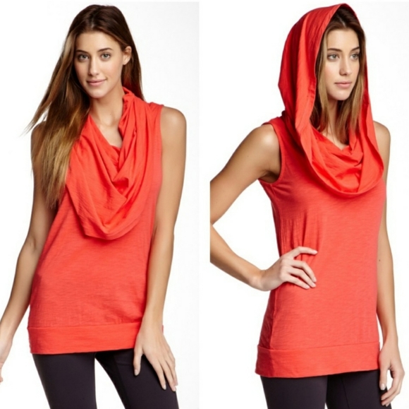 Lucy Mind and Body tank top - Picture 2 of 9